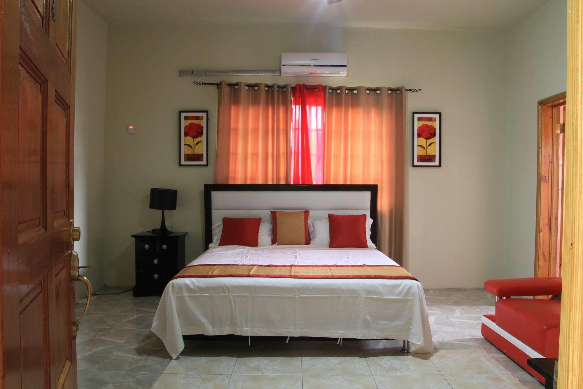 Negril Sky Blue Resorts ภายนอก รูปภาพ
