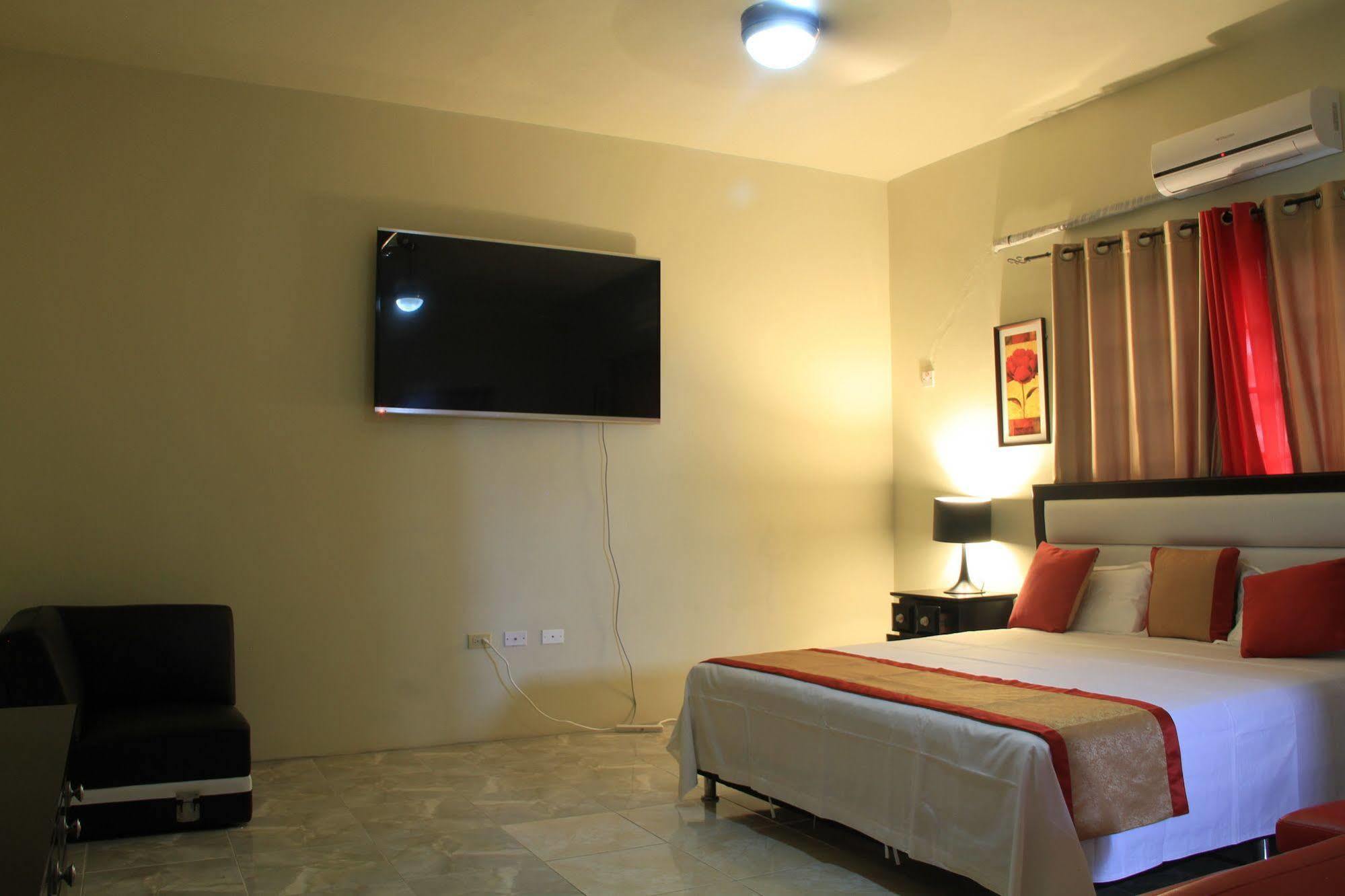 Negril Sky Blue Resorts ภายนอก รูปภาพ